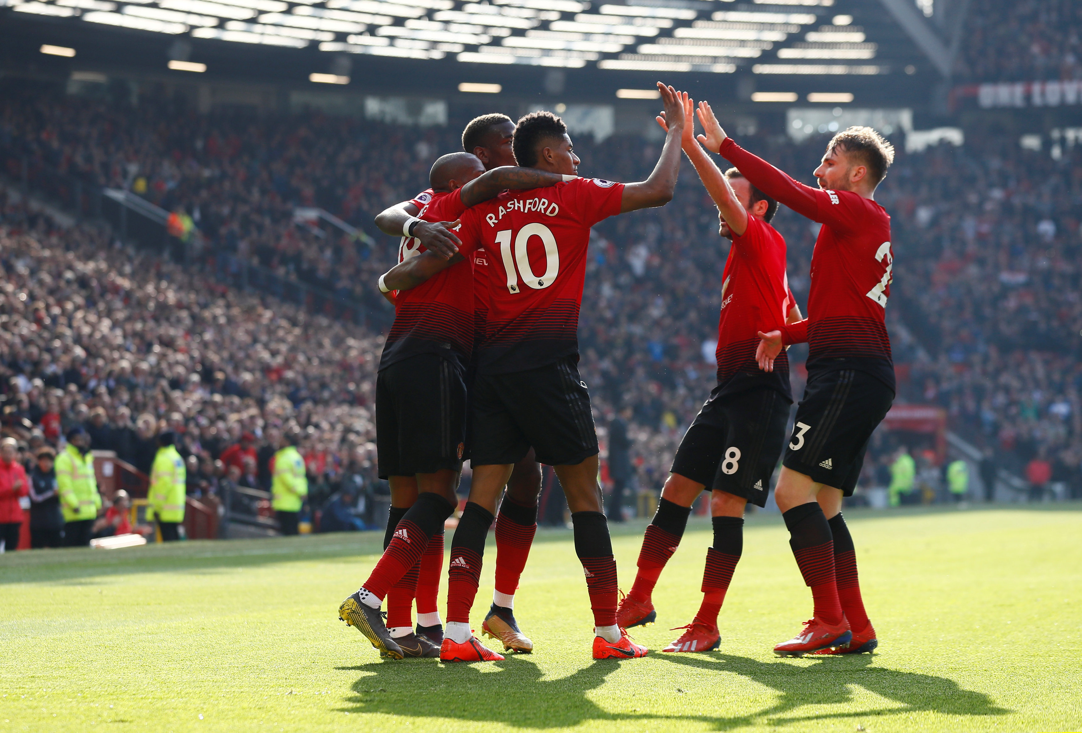 卢西奥的故 卢西奥的故