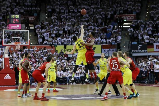 莱万选择通 莱万选择通